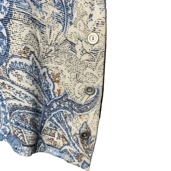 Chico’s Side Button Textured Paisley Knit Rayon Blue Ivory Top Size 2 (Lg, 12) - Picture 4 of 9